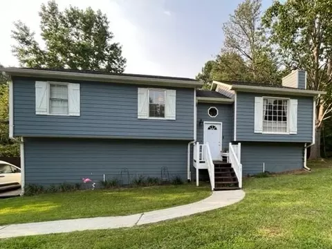 250 Hollyberry Dr, Dallas, GA 30157
