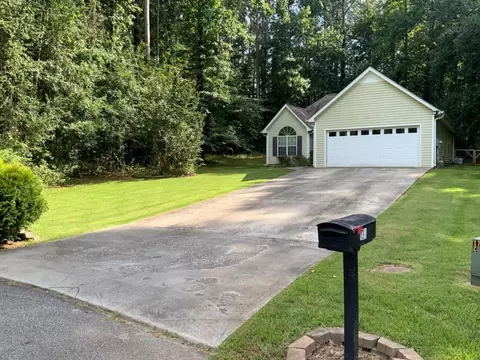 130 Yellow Pine Dr, Temple, GA 30179