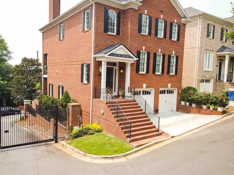 2608 Canterbury Trl NE, Atlanta, GA 30324