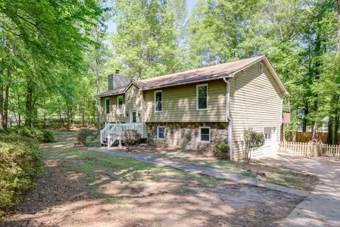 247 Sabrina Ct, Woodstock, GA 30188