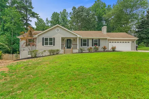 429 Slew Ave, Lawrenceville, GA 30043