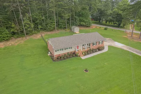 97 S Cedar Fork Rd, Toccoa, GA 30577 photo 2