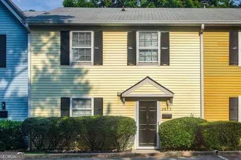 2857 Spring Villa Ln, Smyrna, GA 30080