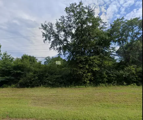 1981 Barnes Ferry Rd, Macon, GA 31216 photo 2