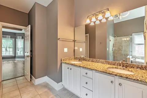 730 Riverside Dr, Suwanee, GA 30024 photo 15