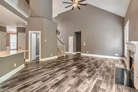 730 Riverside Dr, Suwanee, GA 30024 photo 5