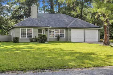 112 Michael Ct, Bloomingdale, GA 31302