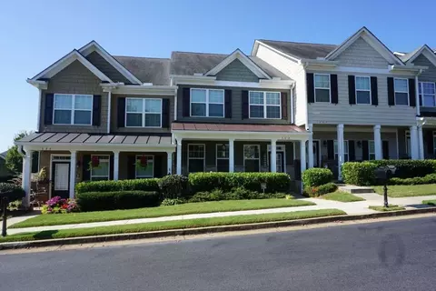 542 Georgia Way, Woodstock, GA 30188
