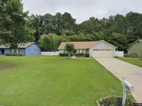 9055 Gardener Dr, Jonesboro, GA 30238