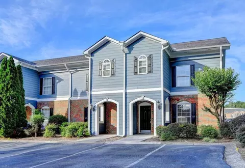 310 Summer Pl, Norcross, GA 30071