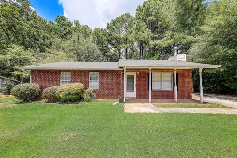 8124 Flamingo Dr, Jonesboro, GA 30238
