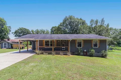 734 Park Lake Ct NW, Monroe, GA 30656