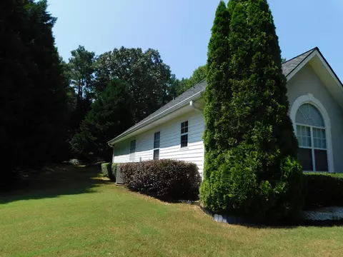 40 Paden St, Covington, GA 30016 photo 2