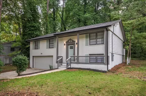 6401 Valley Dale Dr, Riverdale, GA 30274