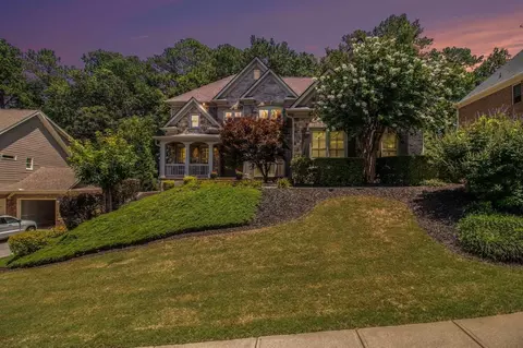 105 Fernwood Dr, Woodstock, GA 30188