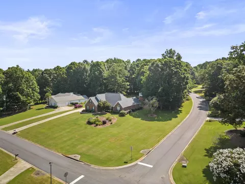 110 Masters Dr, Newnan, GA 30265