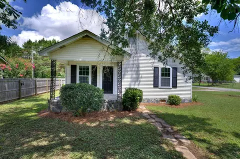 29 Walnut St, Aragon, GA 30104