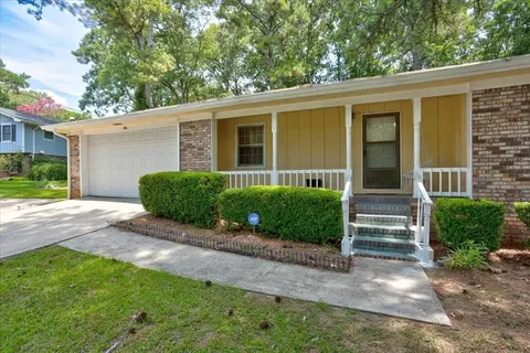 2516 Whisper Trl, Douglasville, GA 30135