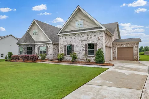 8425 Hailstone Ct, Gainesville, GA 30506