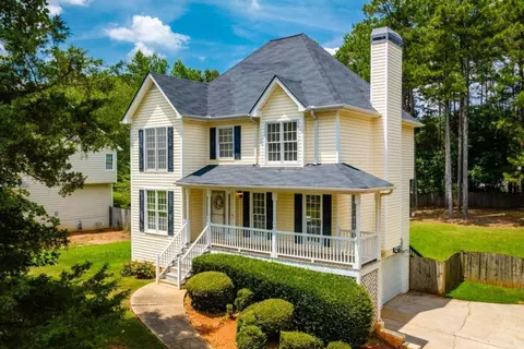 523 Abbington Ln, Douglasville, GA 30134