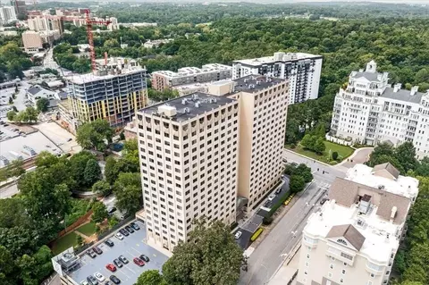 2479 Peachtree Rd NE #1404, Atlanta, GA 30305
