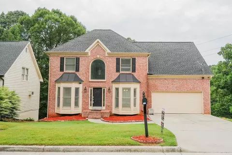 1085 River Overlook Dr NW, Lawrenceville, GA 30043