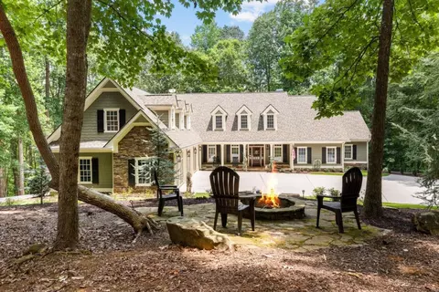 464 Summitview Ct, Dawsonville, GA 30534