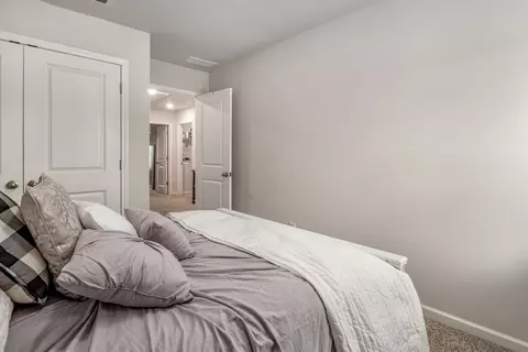 5682 Plain Field Ln, Lilburn, GA 30047 photo 13