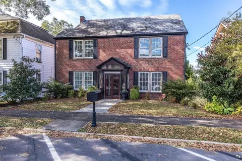 107 W 8th Ave, Rome, GA 30161