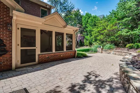 3965 Berkeley View Dr, Berkeley Lake, GA 30096 photo 9