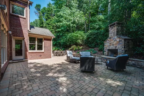 3965 Berkeley View Dr, Berkeley Lake, GA 30096 photo 11