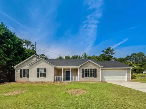 711 Woodland Ridge Dr, Monroe, GA 30656