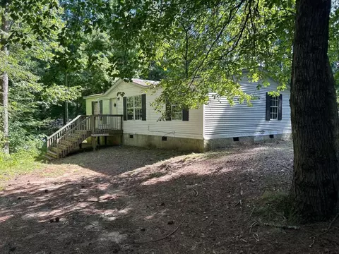 173 Holly Creek Dr, Carrollton, GA 30116