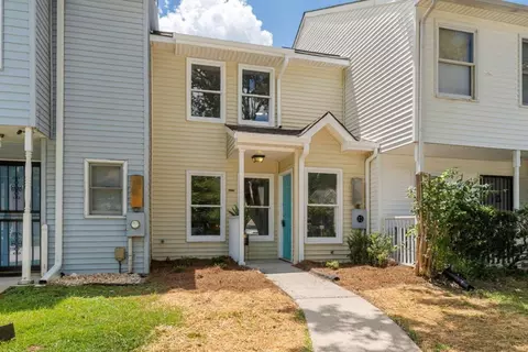 2182 Wellington Cir, Lithonia, GA 30058