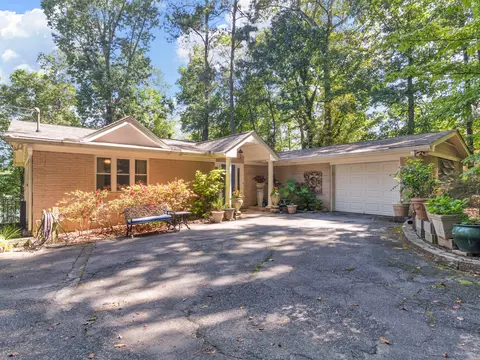 2682 Emerald Dr, Jonesboro, GA 30236