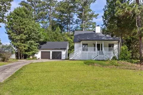 8039 Rannoch Moor Dr, Winston, GA 30187