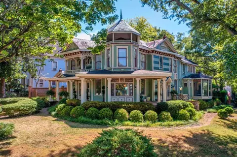 192 Hurt St NE, Atlanta, GA 30307