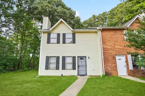 5493 Hickory Bend Ct, Atlanta, GA 30349