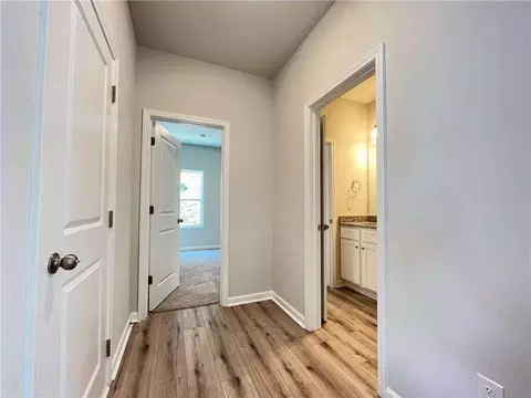 1887 Mitchell Farm Ct, Grayson, GA 30017 photo 4
