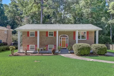 4021 Elmscourt Dr, Stone Mountain, GA 30083