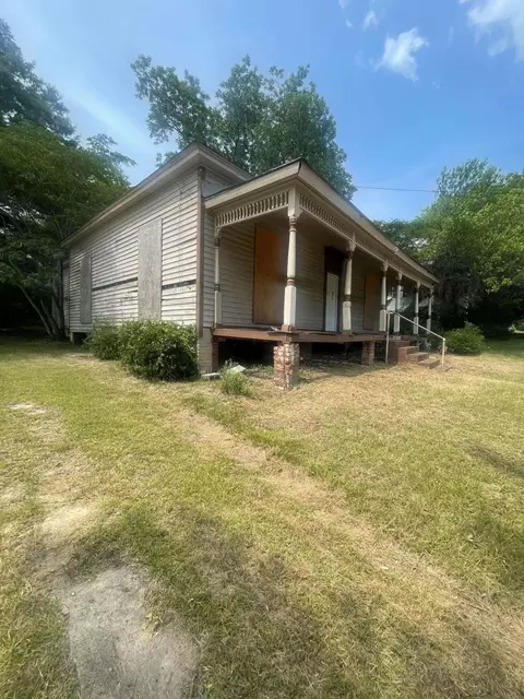 656 Main St, Macon, GA 31217