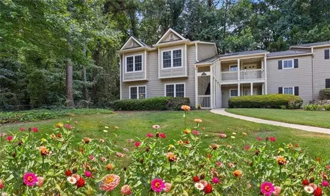 31 Doranne Ct SE, Smyrna, GA 30080
