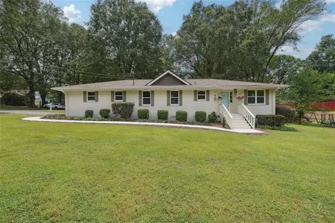 10 Jones Mill Pl, Cartersville, GA 30120