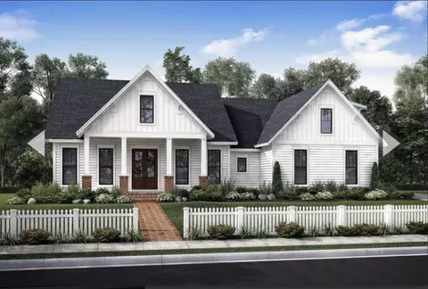 449 Carrie Kathleen Ter, Carrollton, GA 30116