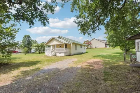 110 Casey St, Adairsville, GA 30103