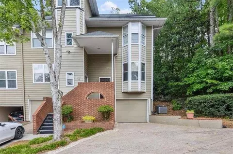 409 Ivy Green Ln SE, Marietta, GA 30067