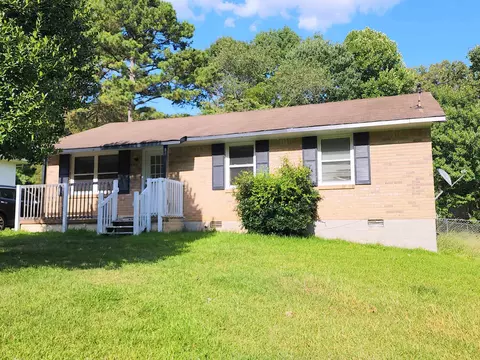 8055 Attleboro Dr, Jonesboro, GA 30238