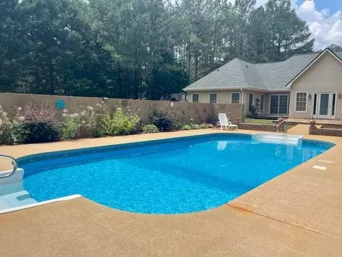 35 S Smith Rd, Lagrange, GA 30241 photo 4