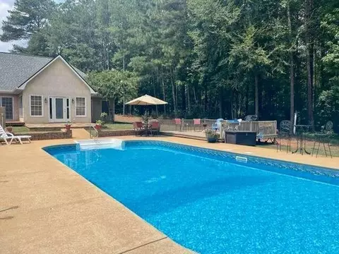 35 S Smith Rd, Lagrange, GA 30241 photo 3