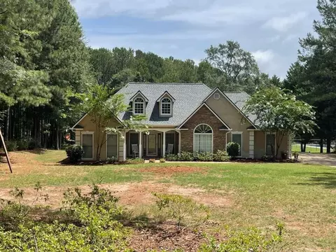 35 S Smith Rd, Lagrange, GA 30241 photo 2